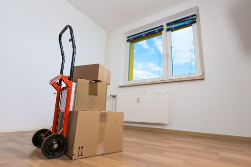 Careful loading and transport support for a Holland Park move
