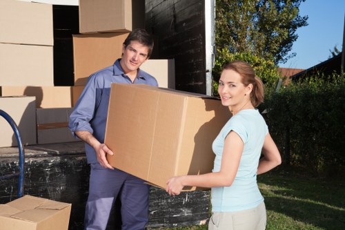 Residential removals support for a flat or townhouse in Holland Park